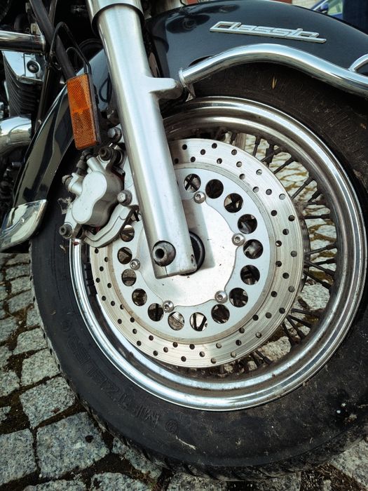 Yamaha XVS 1100 V-STAR