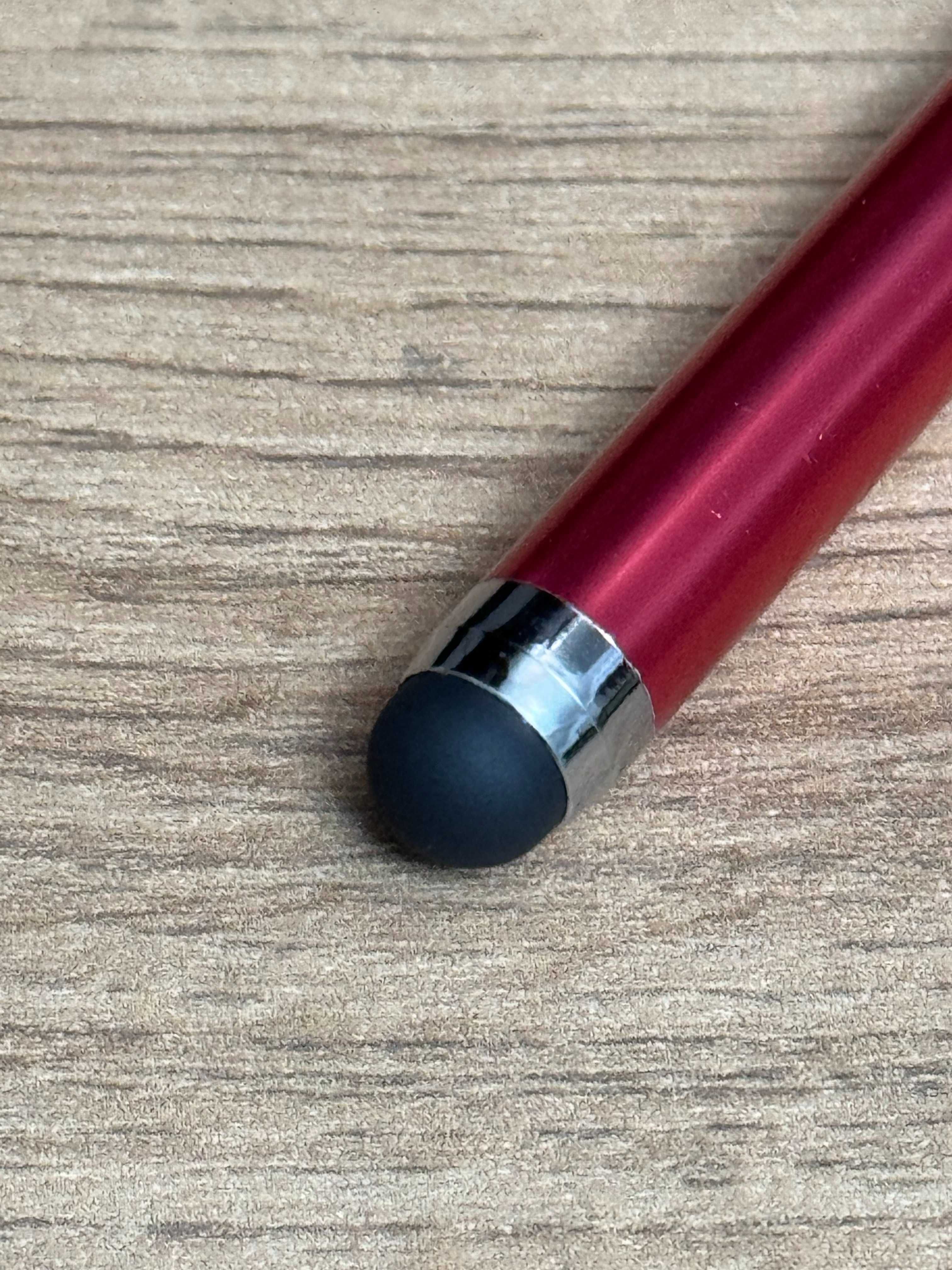 Rysik wskaźnik czerwony red do ekranów dotykowych tabletów smartfonów
