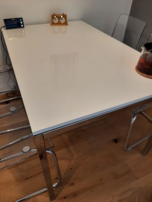 Stól i kresła 5 sz