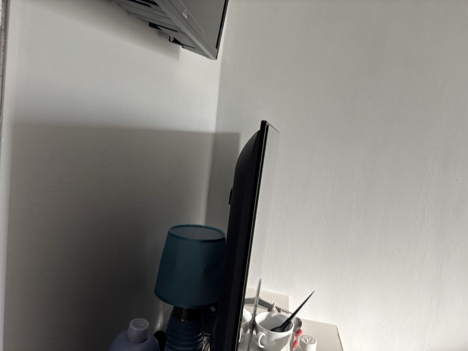 Tv 43 hisense novinha