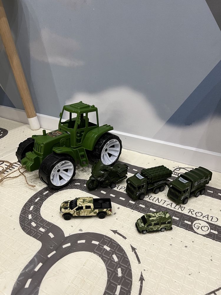Набір комплект військової техніки машинок трактор вантажівка танк