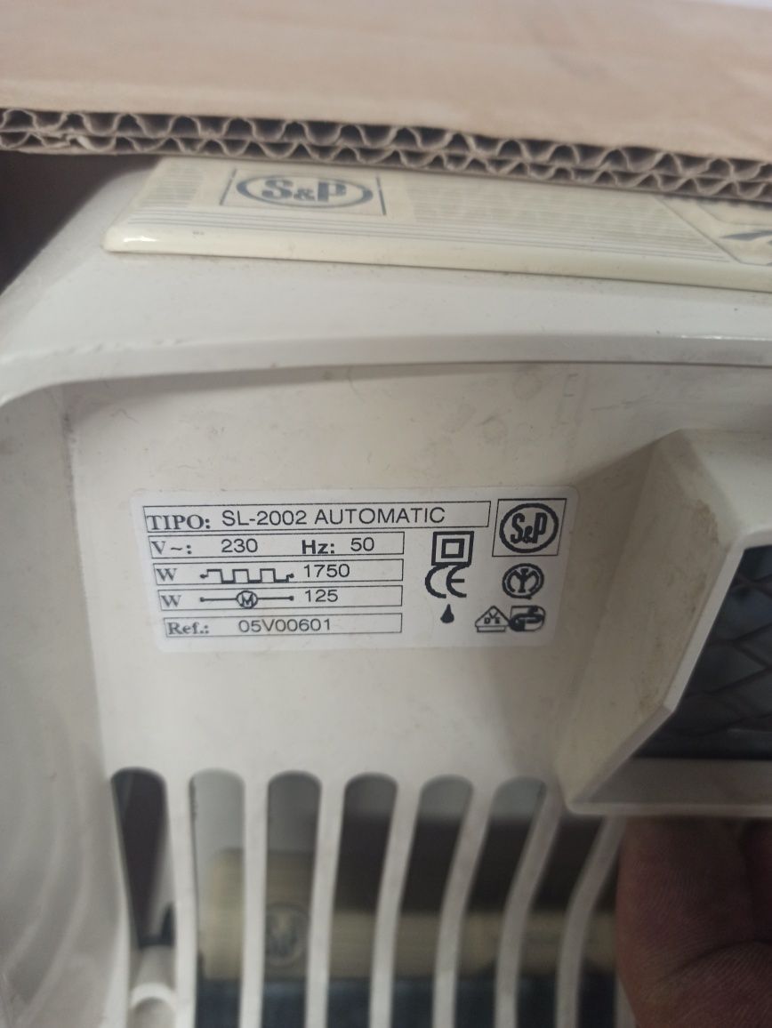 Suszarka do rąk automatyczna.Posiadam 4 szt.