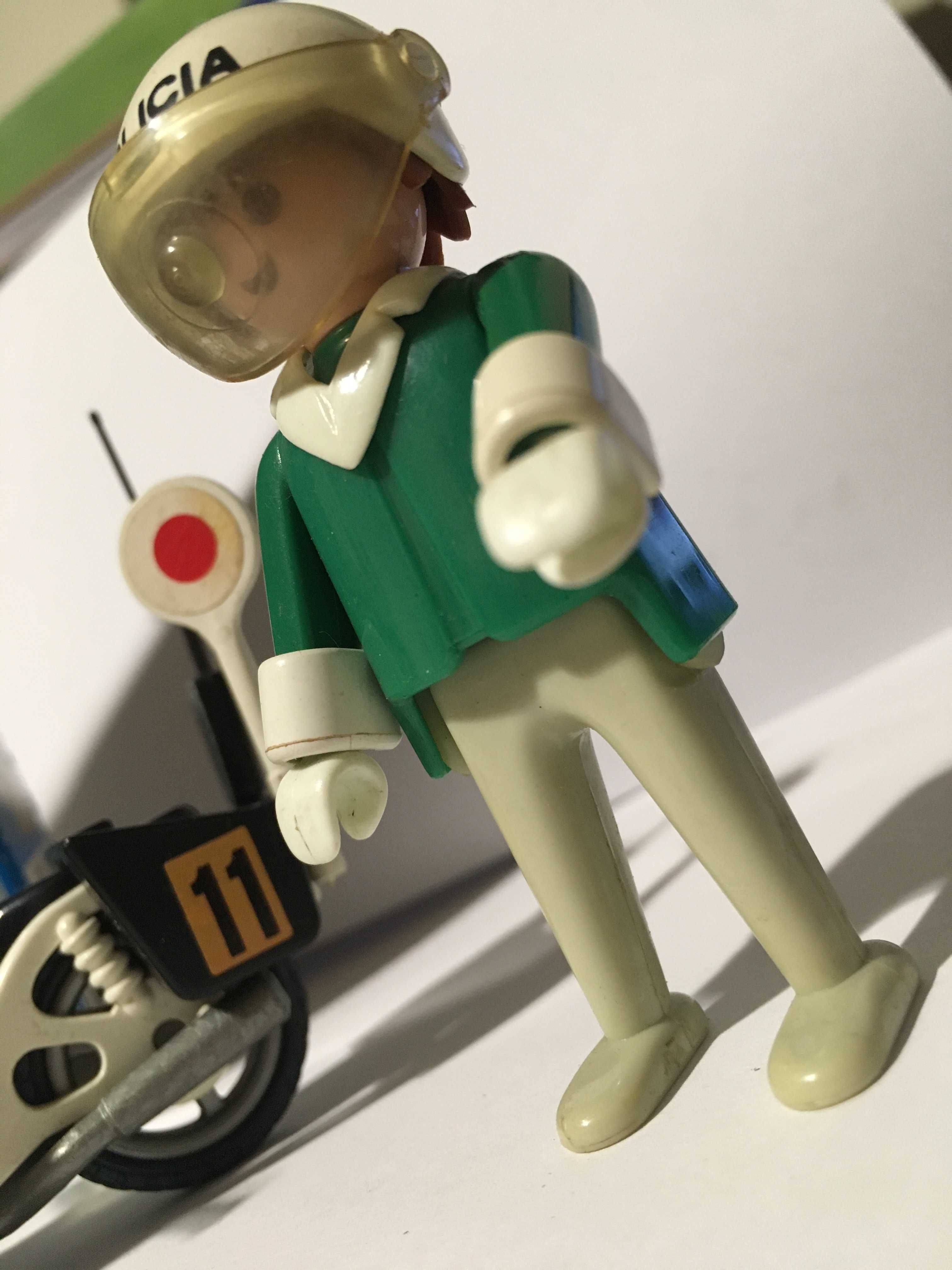 Playmobil 3564 1 Vintage -  Ano 1988

Moto Polícia