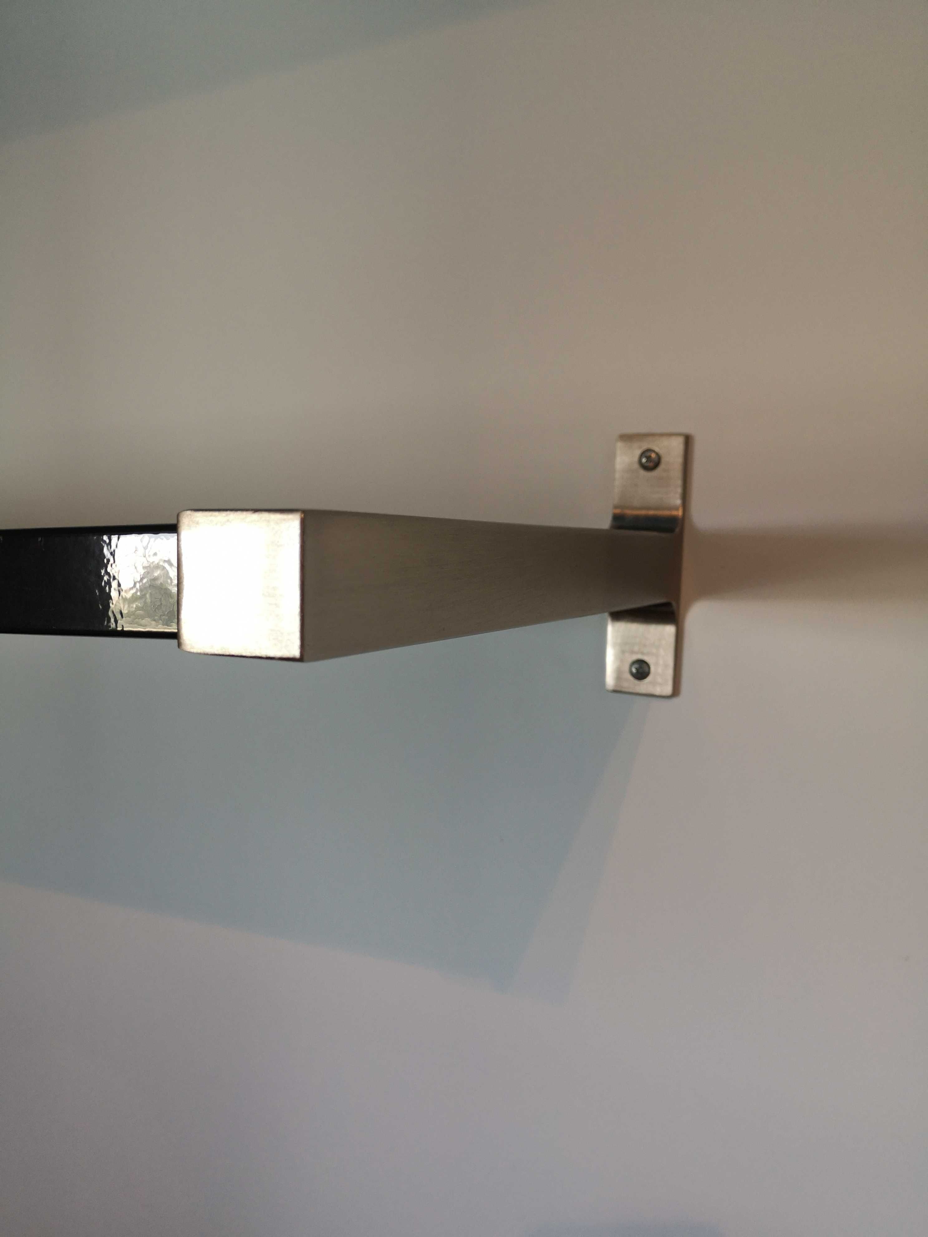 2 Prateleiras lacadas,Ikea,como novas,com 4suportes laterais de inox