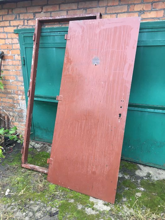 Двері металеві з швелера