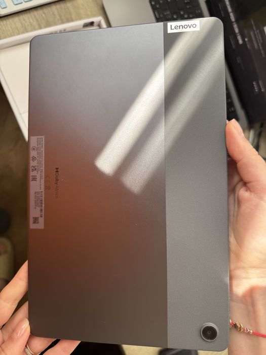 Продаю планшет Lenovo Tab M10 Plus