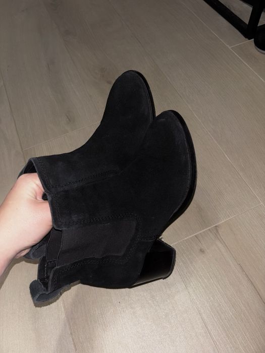 Ботінки, ботильйони на каблуку