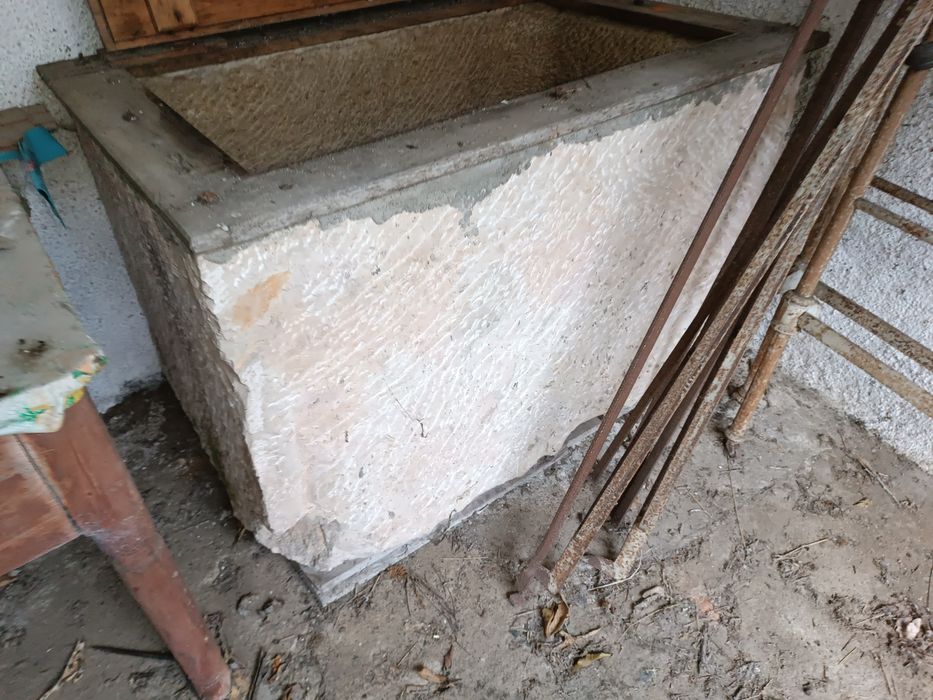 Pia de Pedra 700 L
