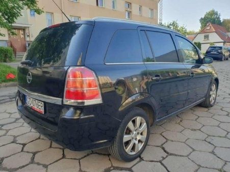 Opel Zafira B- 2007 -1.9 cdti