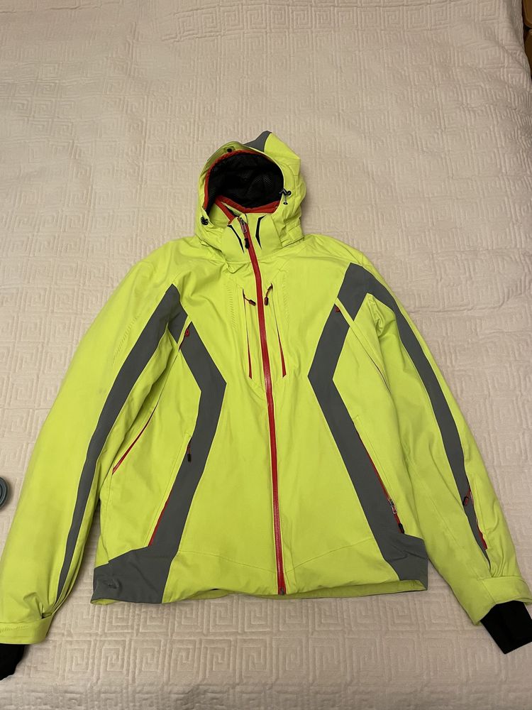 Куртка и штаны для горнолыжного отдыха