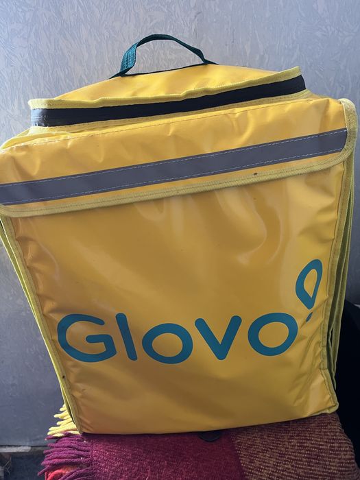 Рюкзак Glovo.