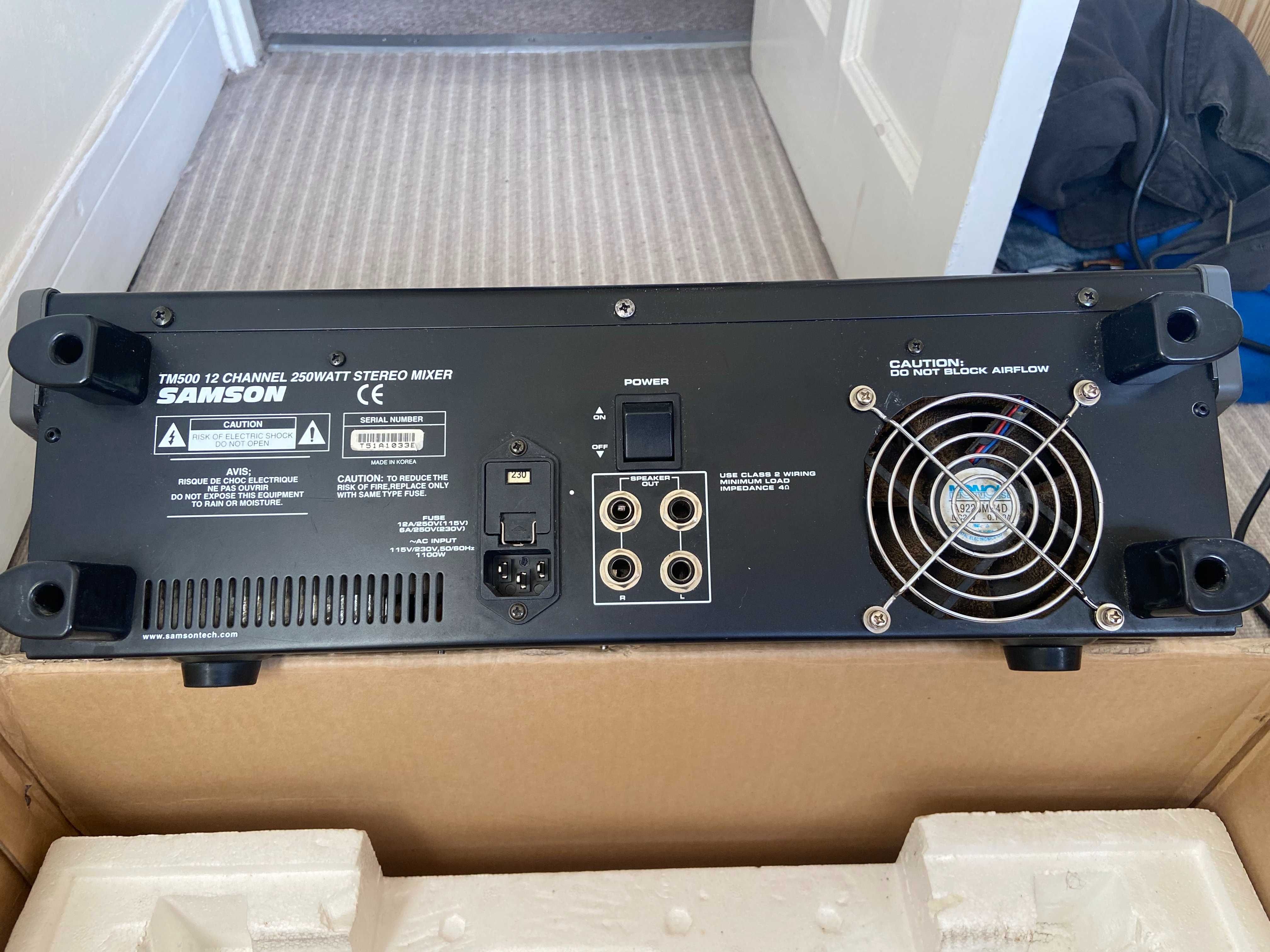 Samson TM500 mixer ze wzmacniaczem