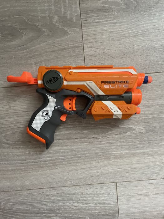 Бластери Nerf Elite Disruptor та Nerf Elite Firestrike та 30 пуль