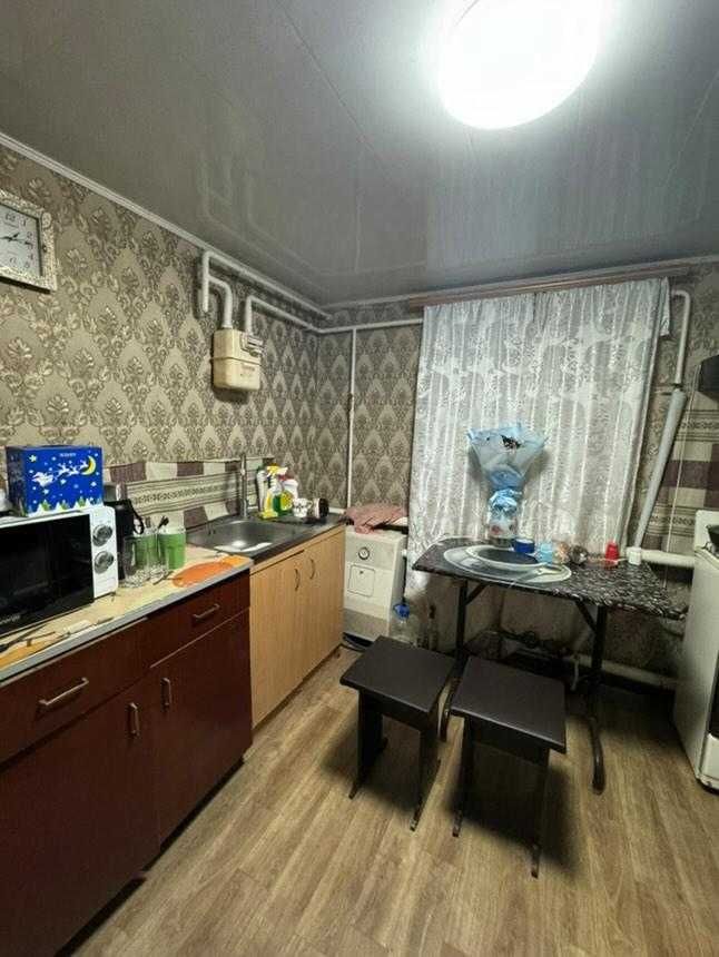 Будинок з ремонтом і меблями