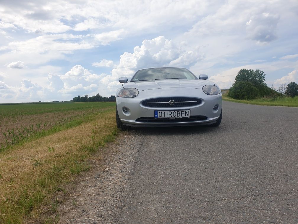 Jaguar XK 4.2 V8 salon Polska, Zamiana