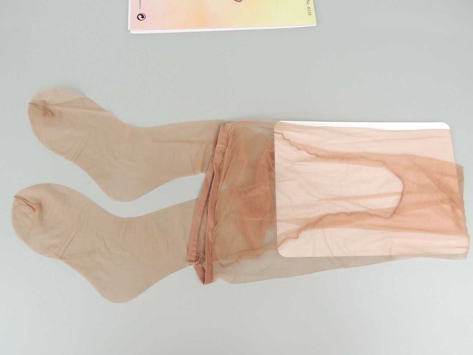 Viralowe ultra cienkie nylonowe rajstopy "Rosesakura" light nude