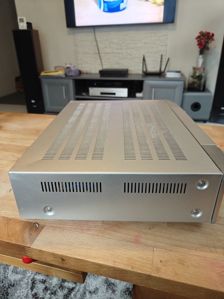 Sprzedam wzmacniacz Marantz pm5005