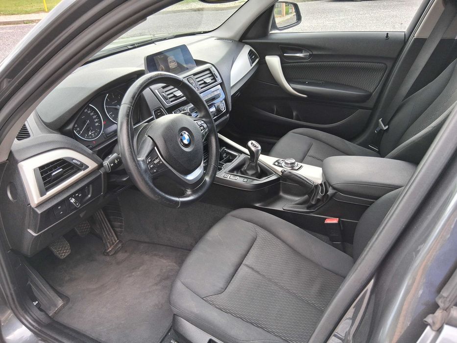 BMW 116d 5 portas led