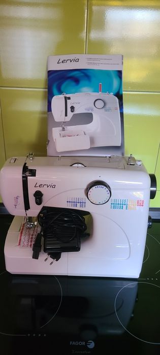 Продаётся швейная машинка ,Lervia