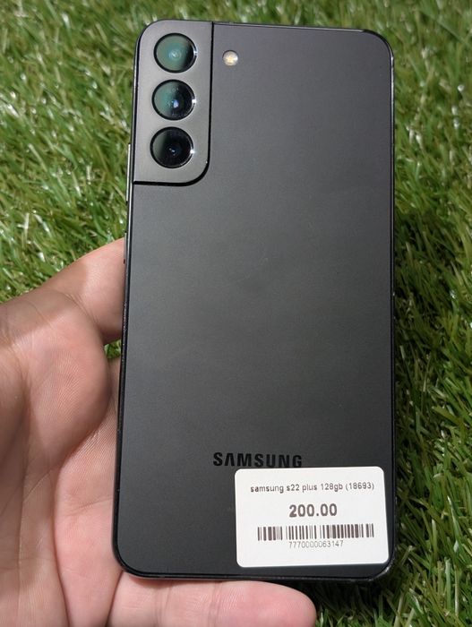 Уцінка Samsung galaxy S22 Plus (18693) 128GB Phantom ВІack Neverlock