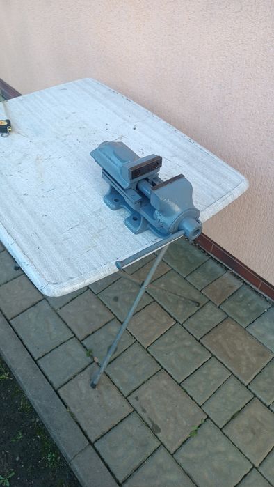 Тіски з Німеччини