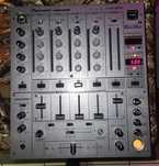 Pioneer DJM 600 mixer