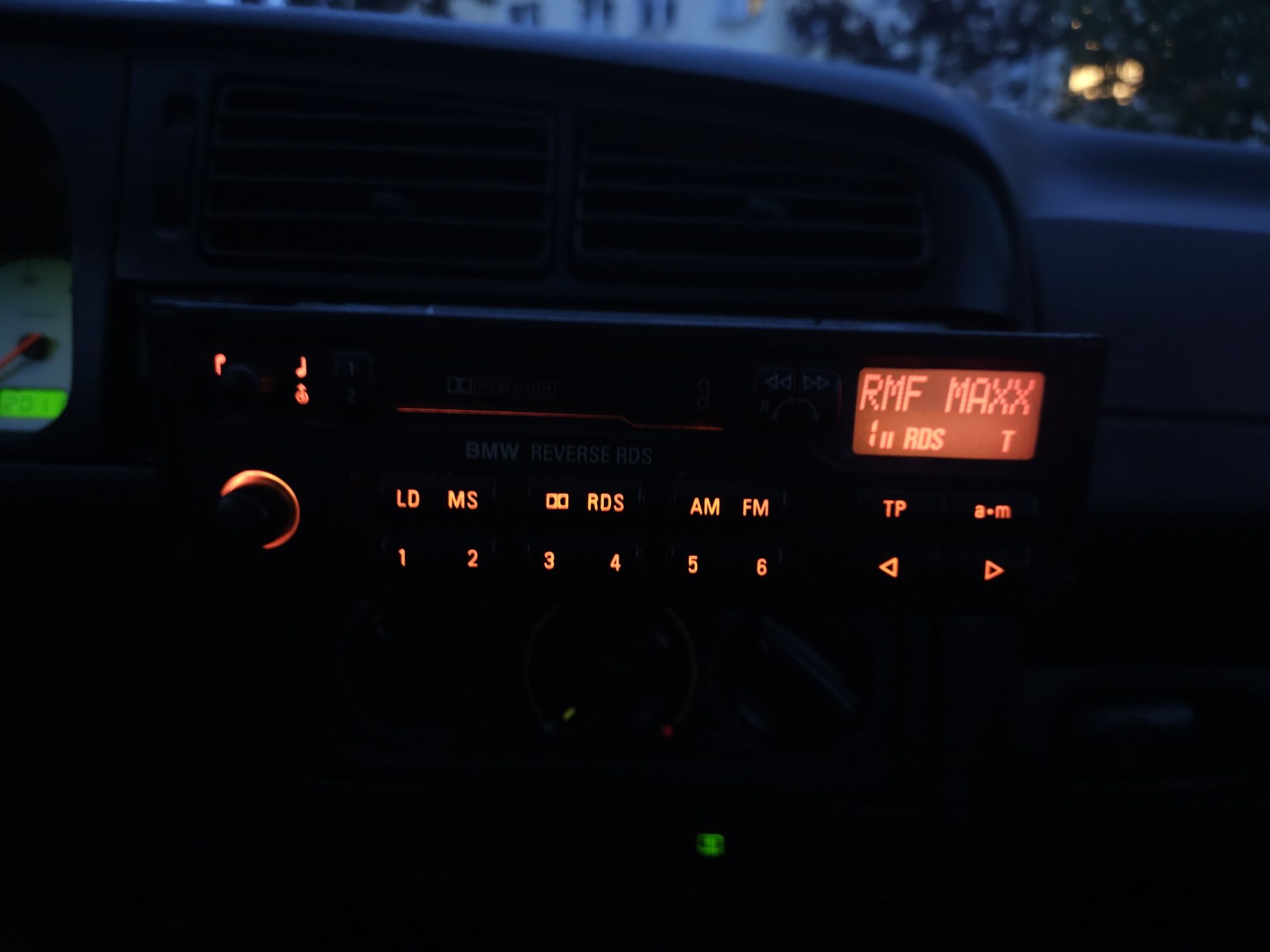 Radio BMW Reverse RDS E30 E36 + kod sprawne
