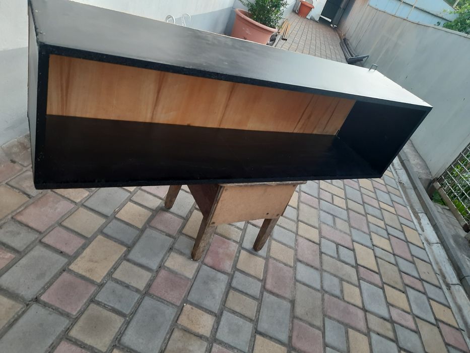 Книжная полка  подвесная