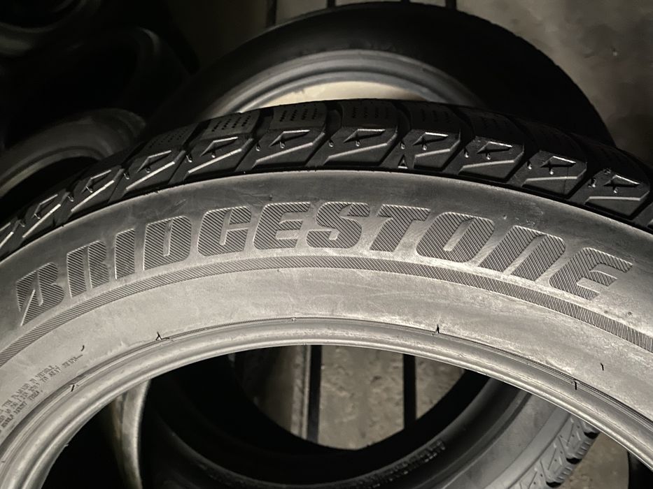 Шини 235/55/19 - 2шт Bridgestone Blizzak LM-80 зима