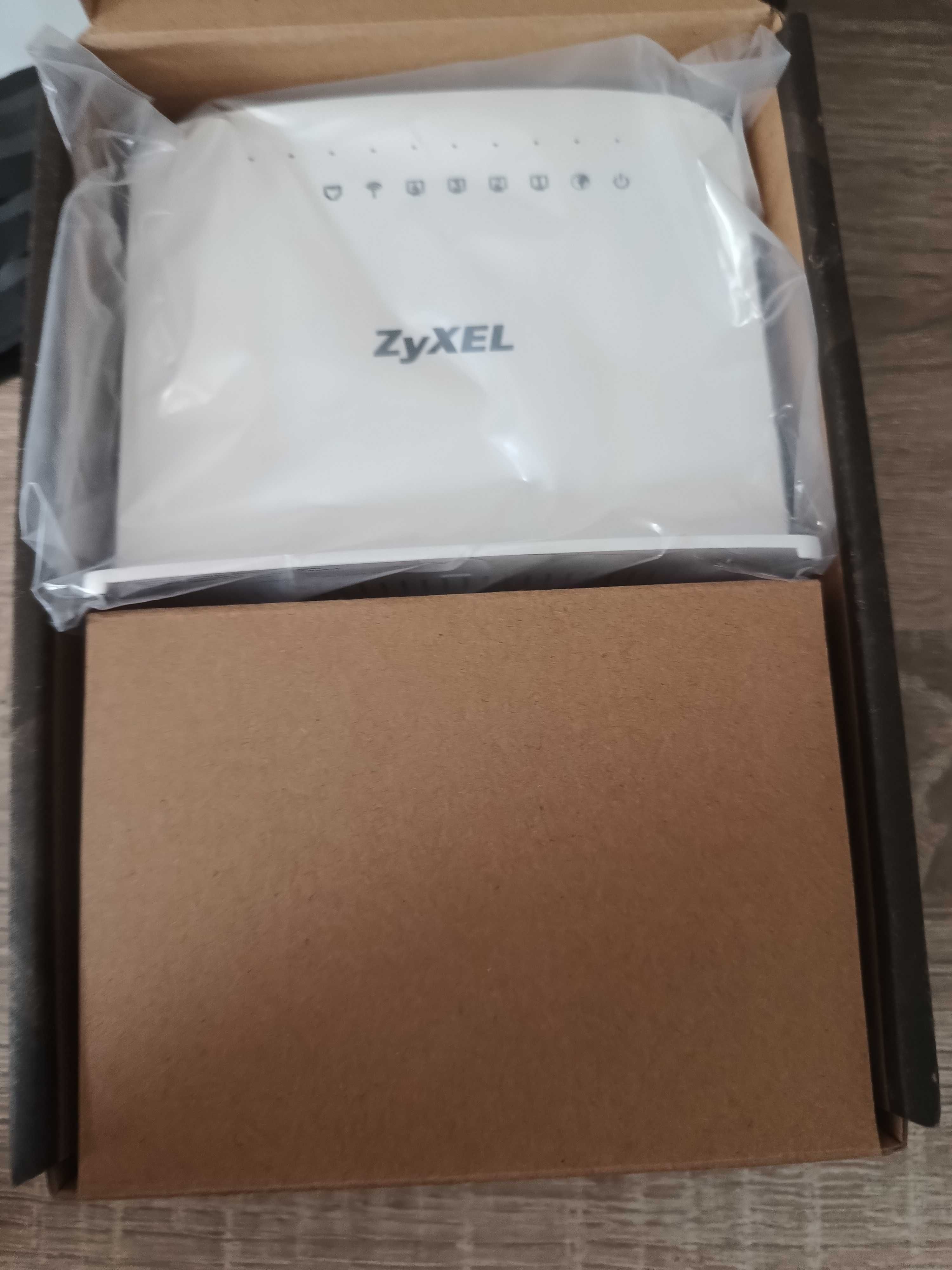 Wi-Fi роутер ZyXEL AMG1302-T30D білий