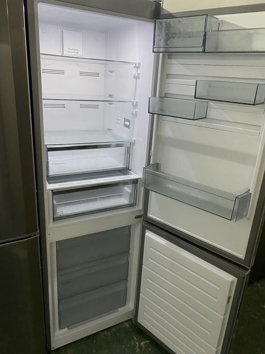 Frigorifico AEG combinado cinza