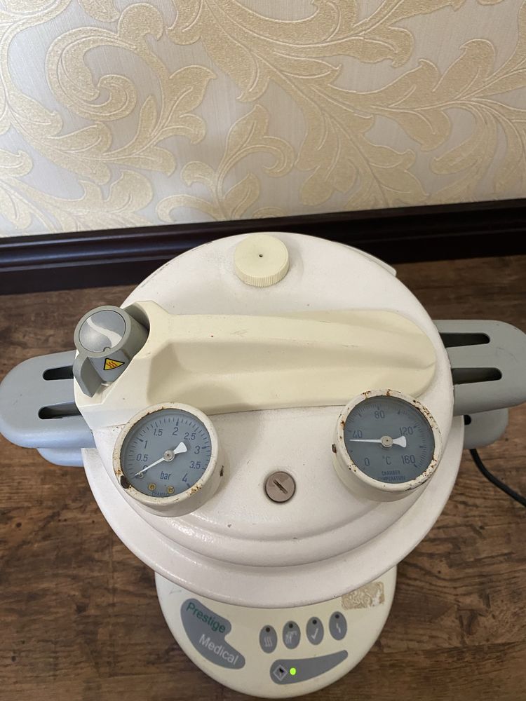 Автоклав Plastek Technic Prestige Medical 2100 classic Великобританія