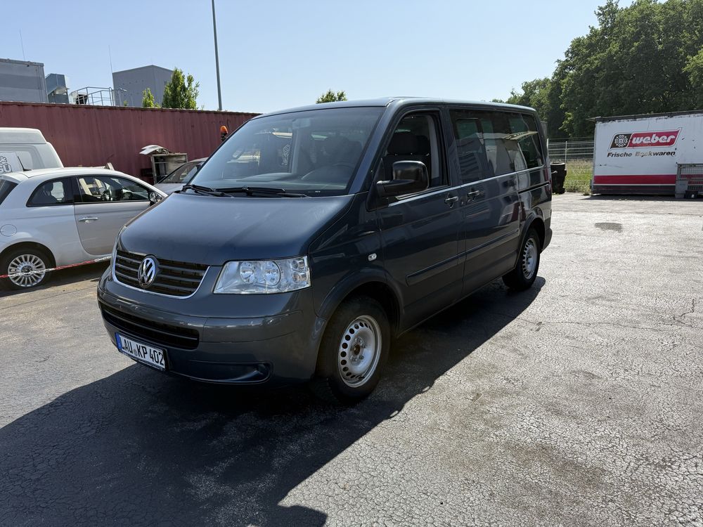 Volkswagen Multivan 2.5 дизель для ВСУ