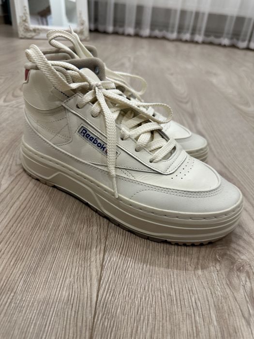Снікерси «Reebok»