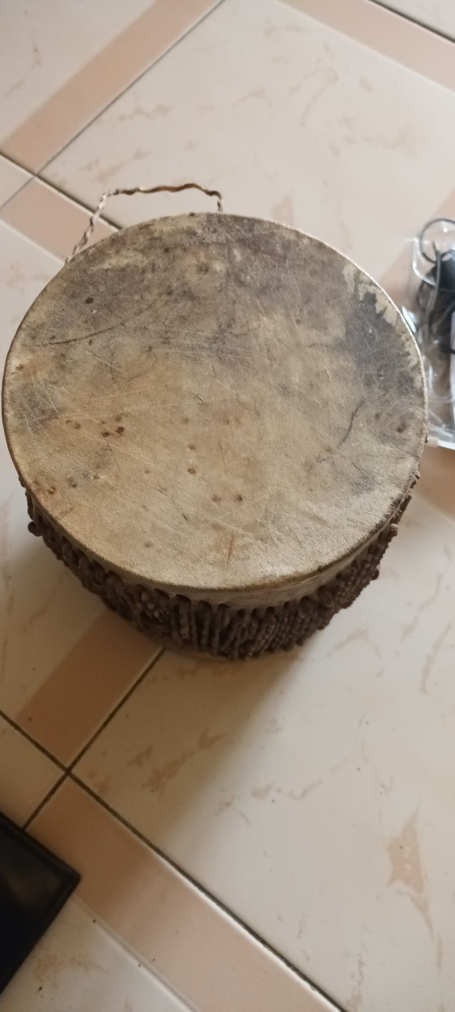Tambor pele africano feito á mão