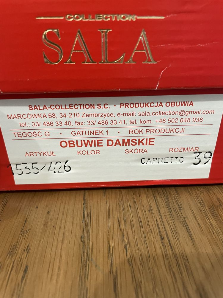 Białe ślubne szpilki skórzane pantofle lakierowane SALA 39 1535