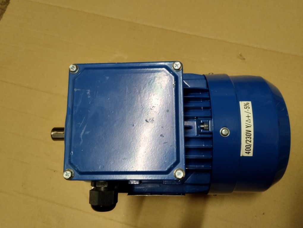 Silnik elektryczny 0.75kw 1390obr/min