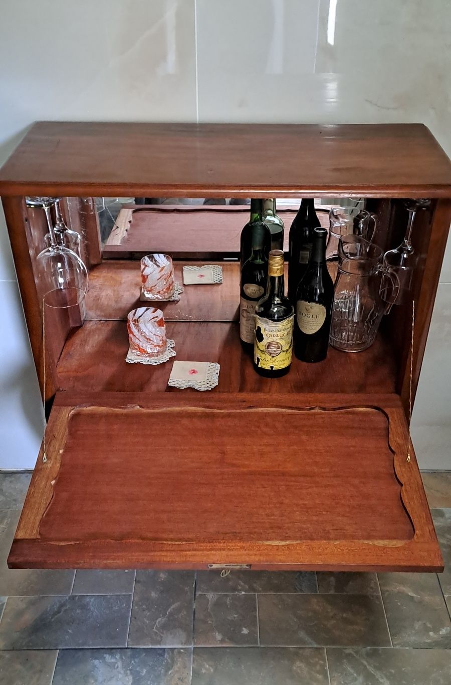 Movel Bar Queen Anne