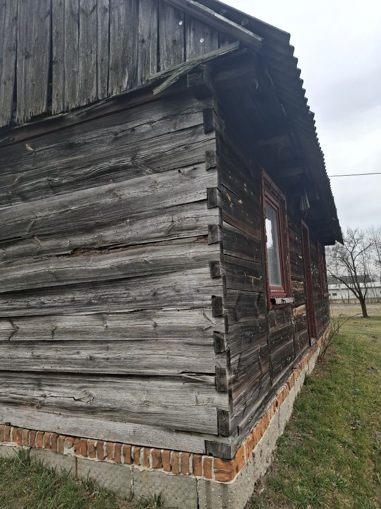 Dom drewniany do rozbiórki