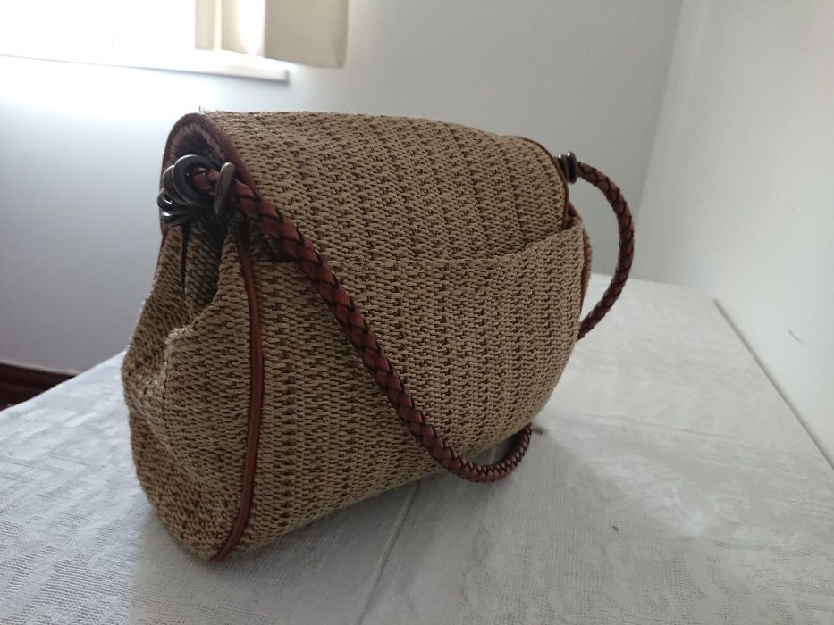 Mala de ombro tira colo TULA castanho