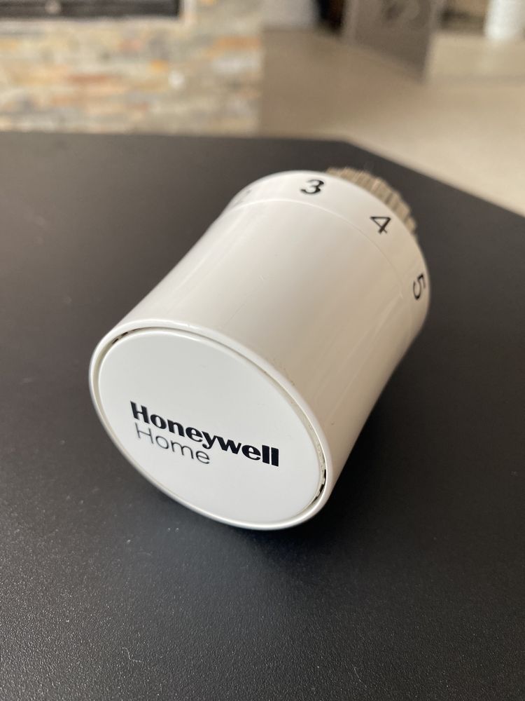 Głowica termostatyczna Honewell M30x1,5