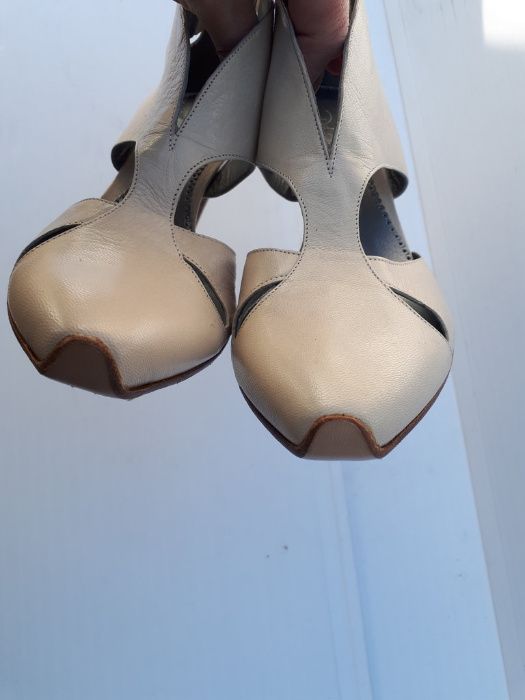 Модельные кожаные туфли босоножки DICK BOONS из натуральной кожи