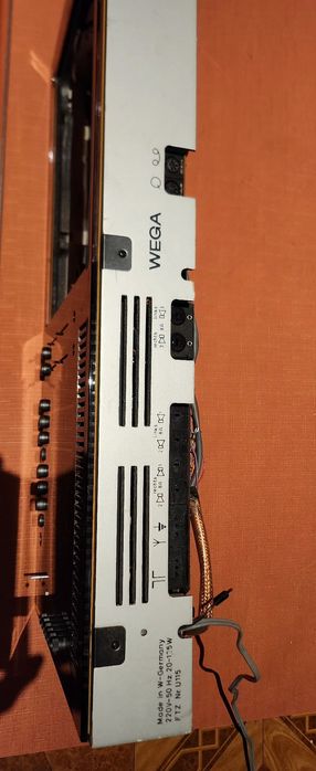 radio-gramofon WEGA Studio 3213 HiFi.