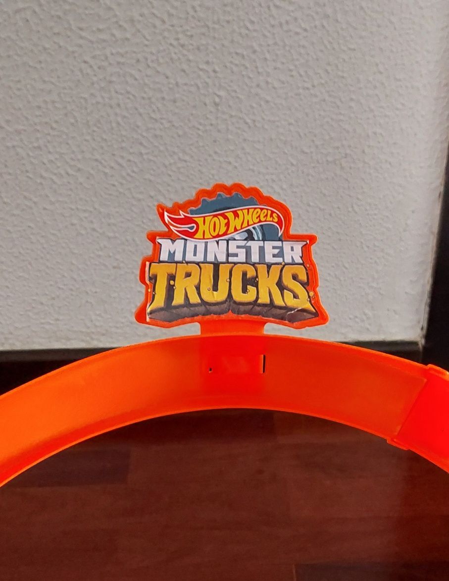 Hotwheels Pista Scorpion Monster