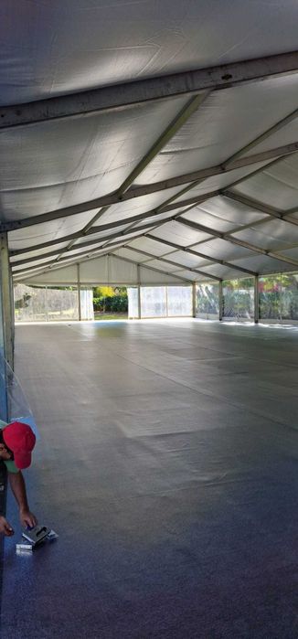 Aluguer de tendas e palcos