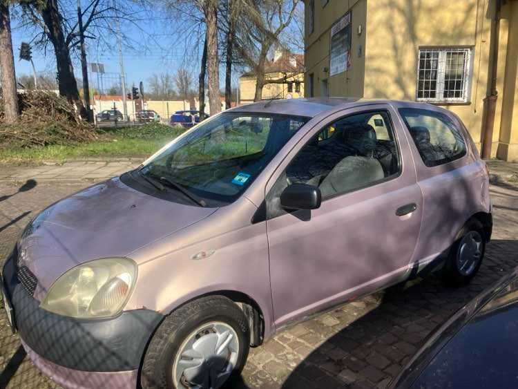 Toyota Yaris pierwszy właściciel