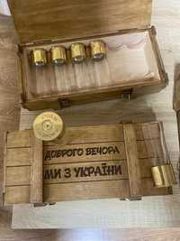 Продам сувенірний набір чарок