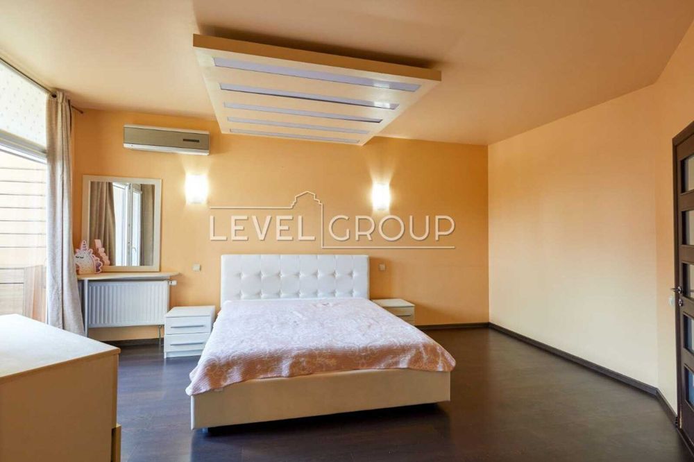 Простора трикімнатна квартира з ремонтом Голосіїво Голосіївський парк