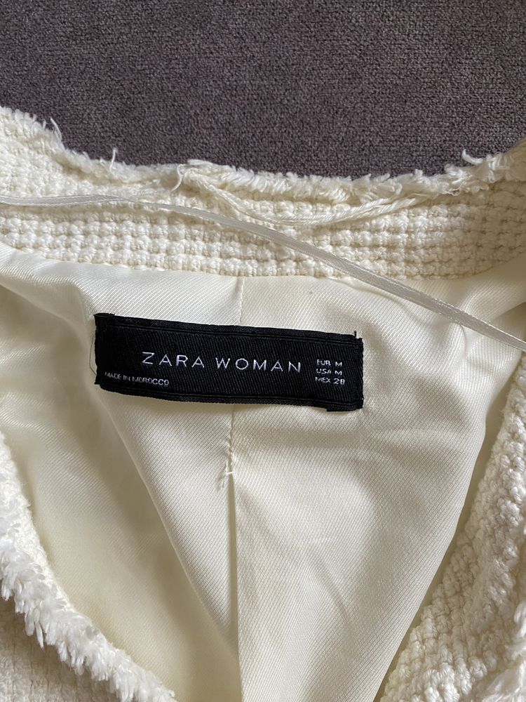 Білий жакет Zara