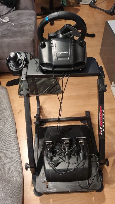 volante logitech +pedais+ selector +suporte
